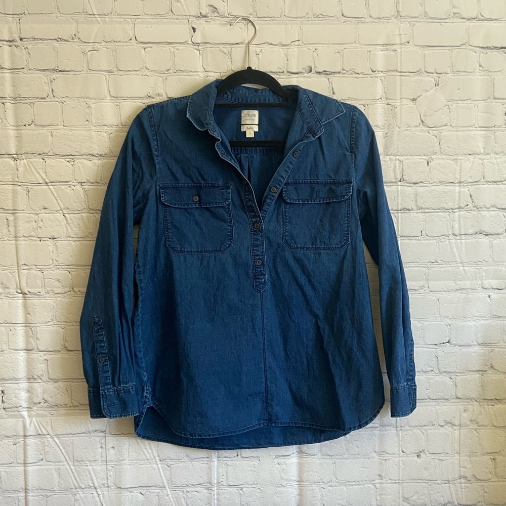J. CREW boyfriend fit denim shirt